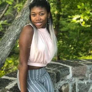 Meet your Posher, Fabiola